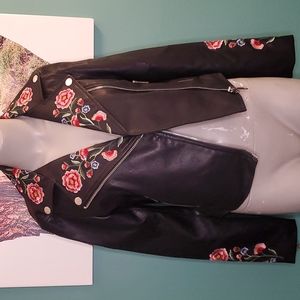 Forever 21 Faux Leather Jacket w Rose Embroidery Size Small